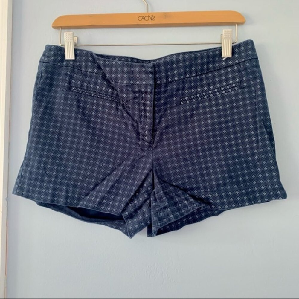 Printed navy and white shorts